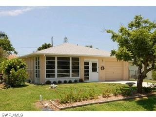 592 103rd Ave., Naples, FL 34108