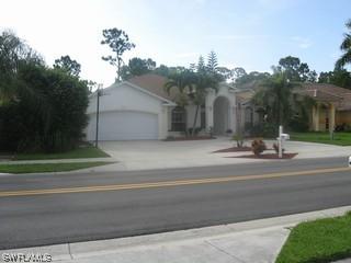 1932 Piccadilly Cir., Naples, FL 34112