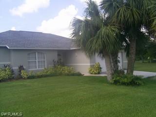 360 20th Ave., Naples, FL 34120