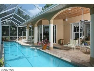690 Pelican Ct., Marco Island, FL