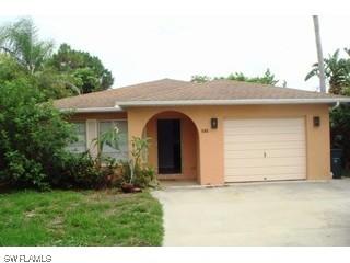 566 104th Ave., Naples, FL 34108