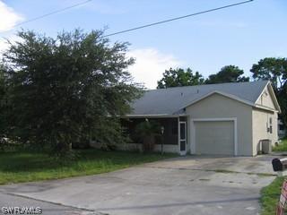 1369 Harbor View Dr., North Fort Myers, FL