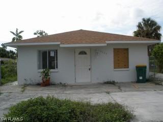 5225 Warren St., Naples, FL 34113