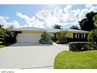 616 Anchor Rode Dr., Naples, FL
