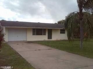 20800 NE Pine Tree Ln., Estero, FL 33928