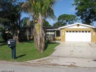 324 Allenwood Ave., Lehigh Acres, FL 33936
