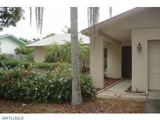 1329 Lake Shore Dr., Naples, FL 34103