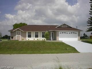 643 Ne 6th Pl., Cape Coral, FL 33909