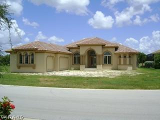 6921 Lakewood Isle Dr., Fort Myers, FL 33908