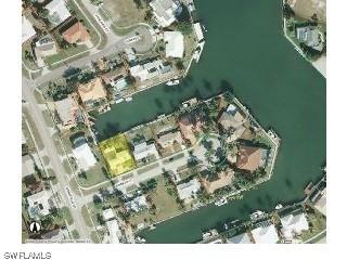 646 Bamboo Ct., Marco Island, FL