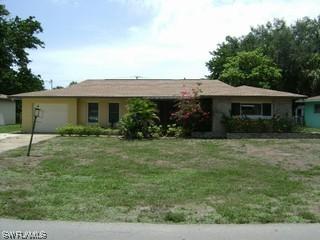 2111 41st Ter., Naples, FL