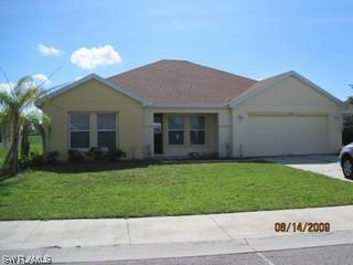 8211 Liriope Loop, Lehigh Acres, FL 33972