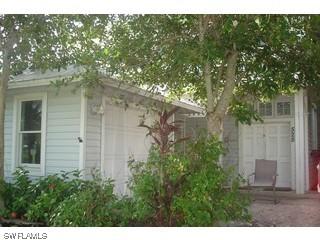 528 111th Ave., Naples, FL 34108