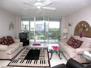 3 Bluebill Ave. #807, Naples, FL 34108