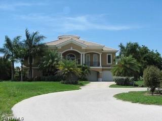 829 Pyrula Ave., Sanibel, FL 33957