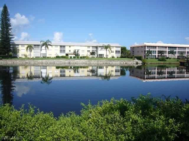 3055 Riviera Dr. #105, Naples, FL 34103