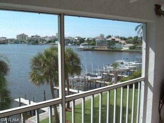 9101 Vanderbilt Dr. #304, Naples, FL