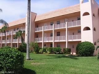 150 Turtle Lake Ct. #305, Naples, FL