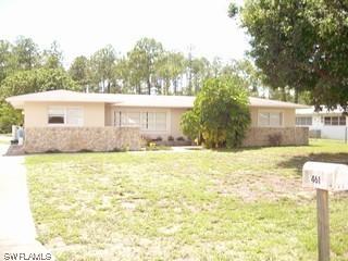 461 Castle Dr., Naples, FL