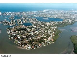 154 Greenbrier St., Marco Island, FL