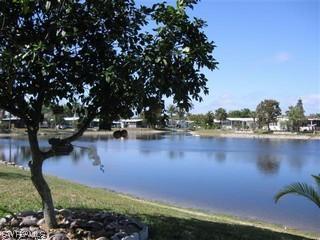 305 Riverwood Rd., Naples, FL 34114