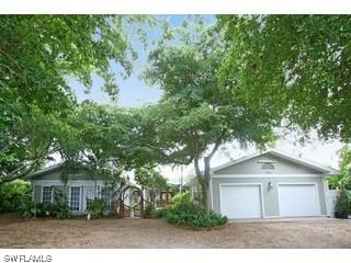 340 7th Ave., Naples, FL 34102