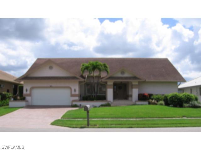 1873 Apataki Ct., Marco Island, FL 34145