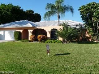 345 Nottingham Dr., Naples, FL 34109