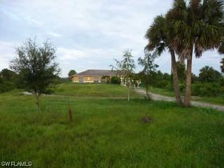 821 14th St., Naples, FL 34120