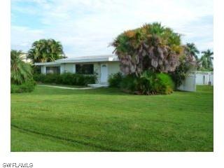 119 Tahiti St., Naples, FL 34113