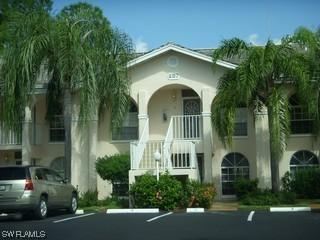 257 Deerwood Cir. #3, Naples, FL