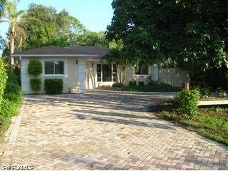 5221 Carlton St., Naples, FL