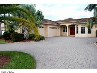 2237 Valencia Lakes Cir., Naples, FL 34120