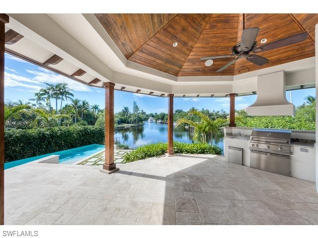 2168 Southwinds Dr., Naples, FL 34102