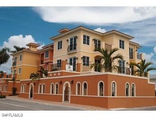 425 5th St., Naples, FL 34102