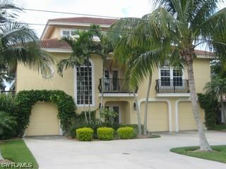 272 Heron Ave., Naples, FL 34108