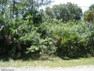 3380 8th Ave., Naples, FL 34120