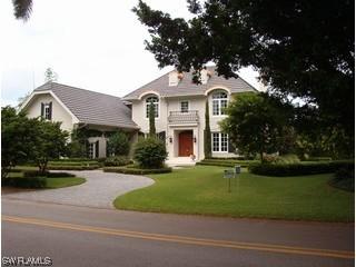 2635 Crayton Rd., Naples, FL