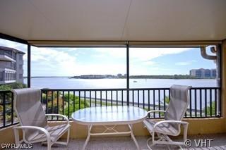 202 La Peninsula Blvd., Naples, FL