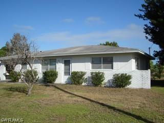 290 Glenmont Dr., North Fort Myers, FL 33917
