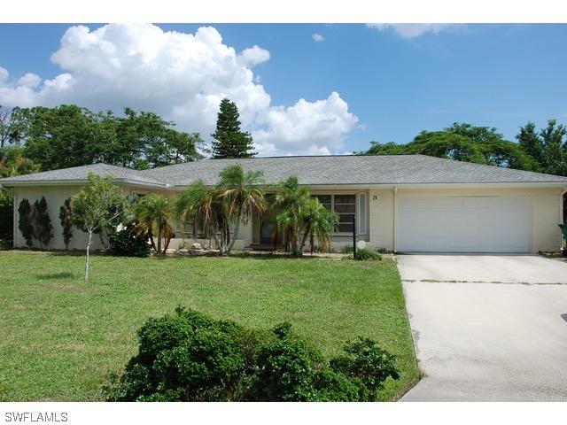 13 Maui Cir., Naples, FL