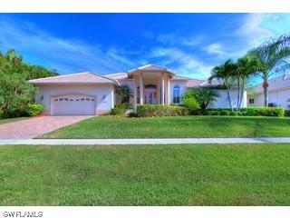826 Hyacinth Ct., Marco Island, FL 34145