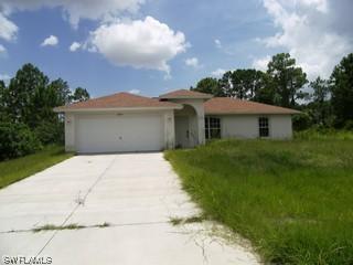 2903 Nadine Ln., Lehigh Acres, FL 33971