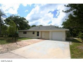 2085 41st Ter., Naples, FL 34116