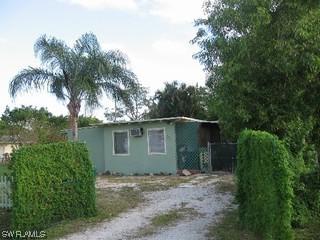 3216 Connecticut Ave., Naples, FL 34112