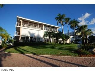1910 Gulf Shore Blvd. #101, Naples, FL 34102