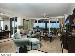 8960 Bay Colony Dr. #501, Naples, FL 34108