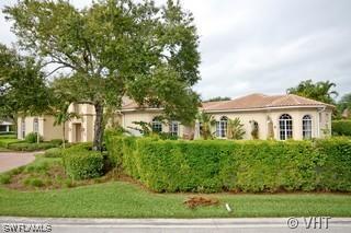 709 Teal Ct., Naples, FL 34108