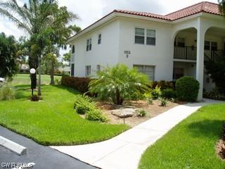 1055 Forest Lakes Dr. #113, Naples, FL