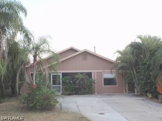 822 97th Ave., Naples, FL 34108